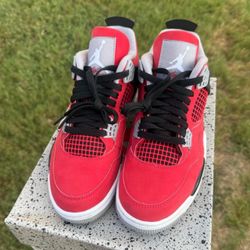 Jordan 4 Toro Bravo Sz8 2026