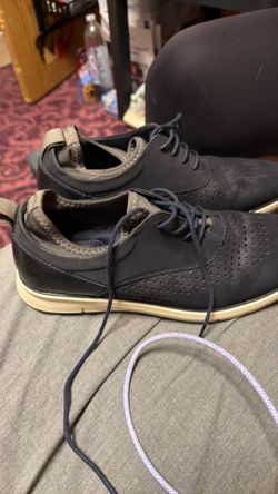 Van heusen Renny size 8 men’s