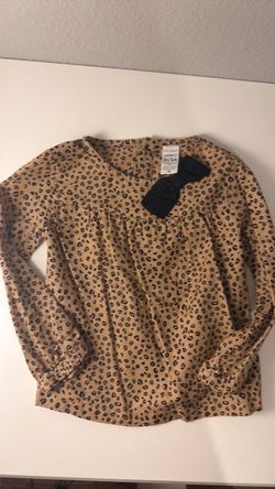 Carters 2T leopard top