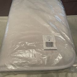 Cushioned Bathroom Rug Brand New  Light Gray