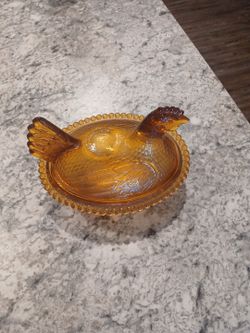 Vintage amber glass hen