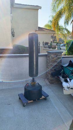 Fitven freestanding, heavy punching bag