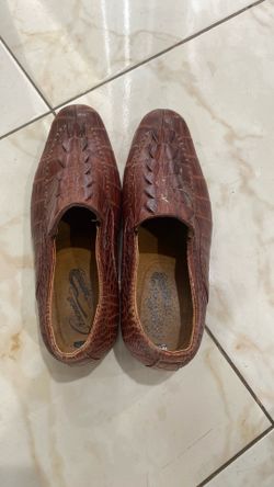 crocodile men shoes 9 or 9.5