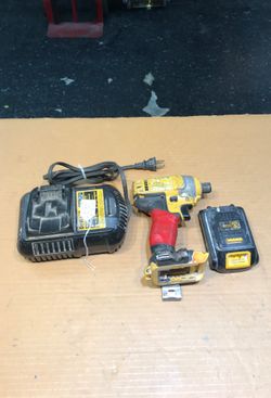 Dewalt Impact Driver with charger and battery 20v