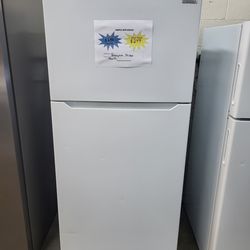 💚 St. Patty's Sale! Insignia 18cuft Fridge - Warranty Included