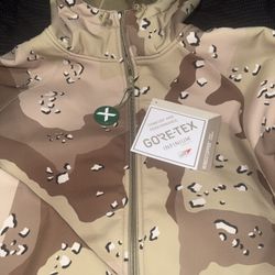 Supreme Goretex