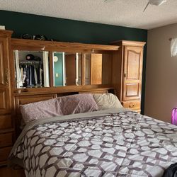 Oak King Size Bed and Armoire