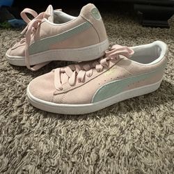 Women’s Puma Size 8