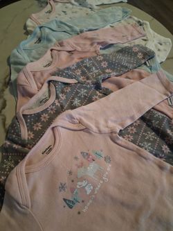 5 Pack Gerber Long Sleeve Onesies 0-3m