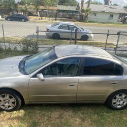 2005 Nisan Altima 