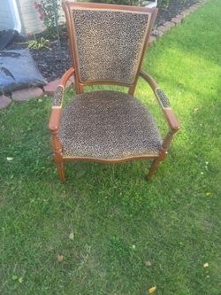 Arm chair