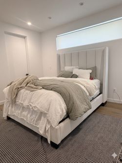 Queen Tempur-Pedic Adjustable Power Base + upholstered Platform Bed Frame