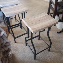 3 Chair Or Table All For $25