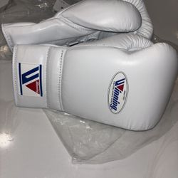 Winning MS-600 16oz white Lace-Up Boxing Gloves NEW W TAGS