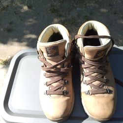 !! Men's Boots Size 7