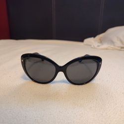 PRADA SUN GLASSES 🕶️