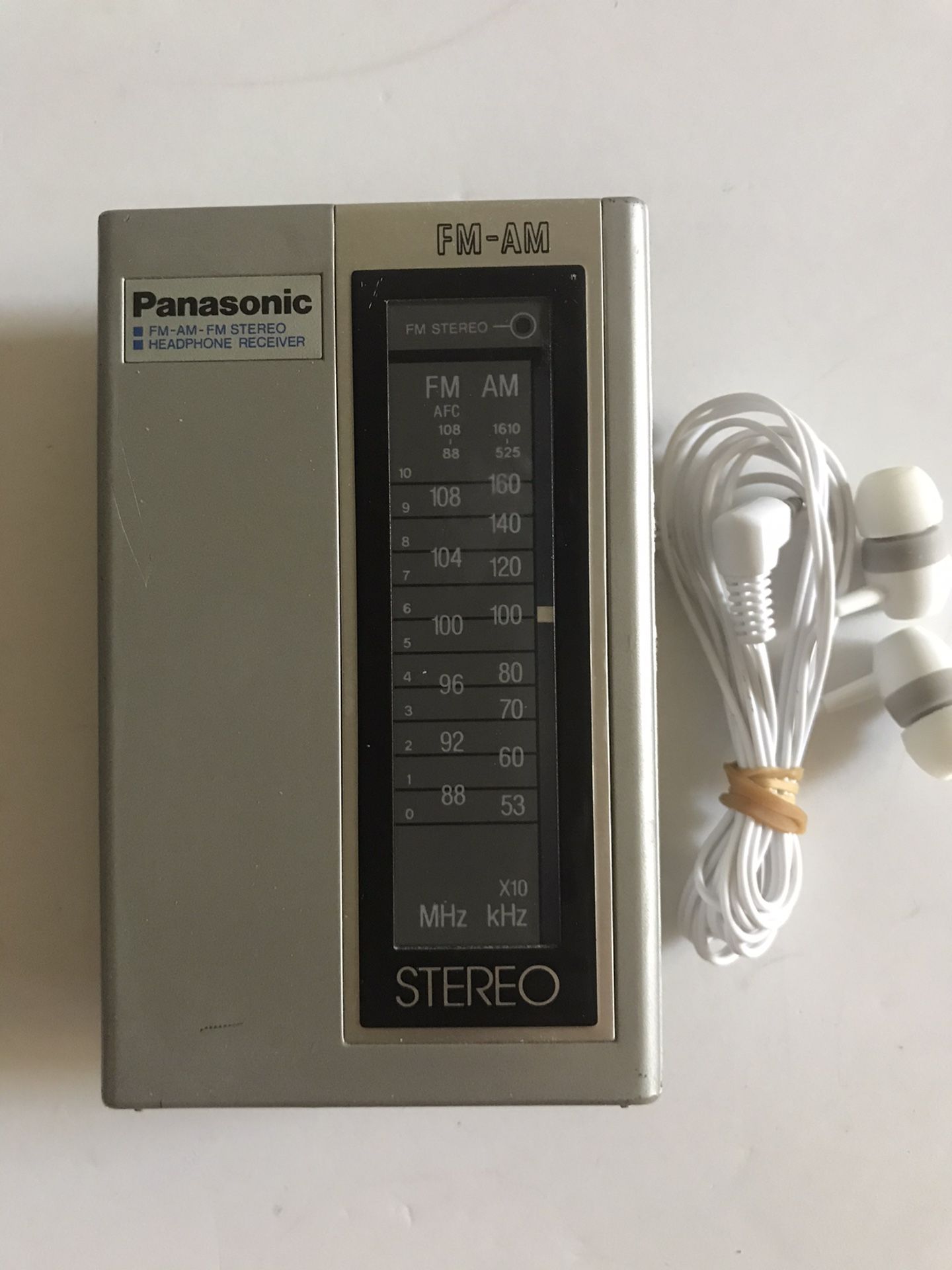 Used and working Vintage Panasonic FM AM Stereo Model No. RF-444