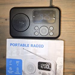 Portable Bluetooth Radio With Flashlight 