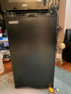 Tramontina Black Mini Fridge
