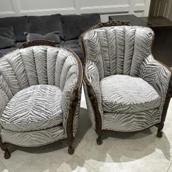  Vintage His & Hers Carved Wood Chairs – Elegant & Unique