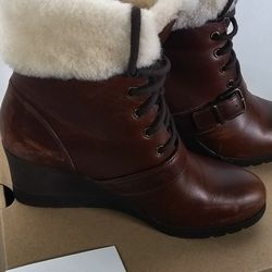 Vintage New UGG JANNEY STOUT WATERPROOF LEATHER ANKLE WEDGE BOOT US -  Size 6