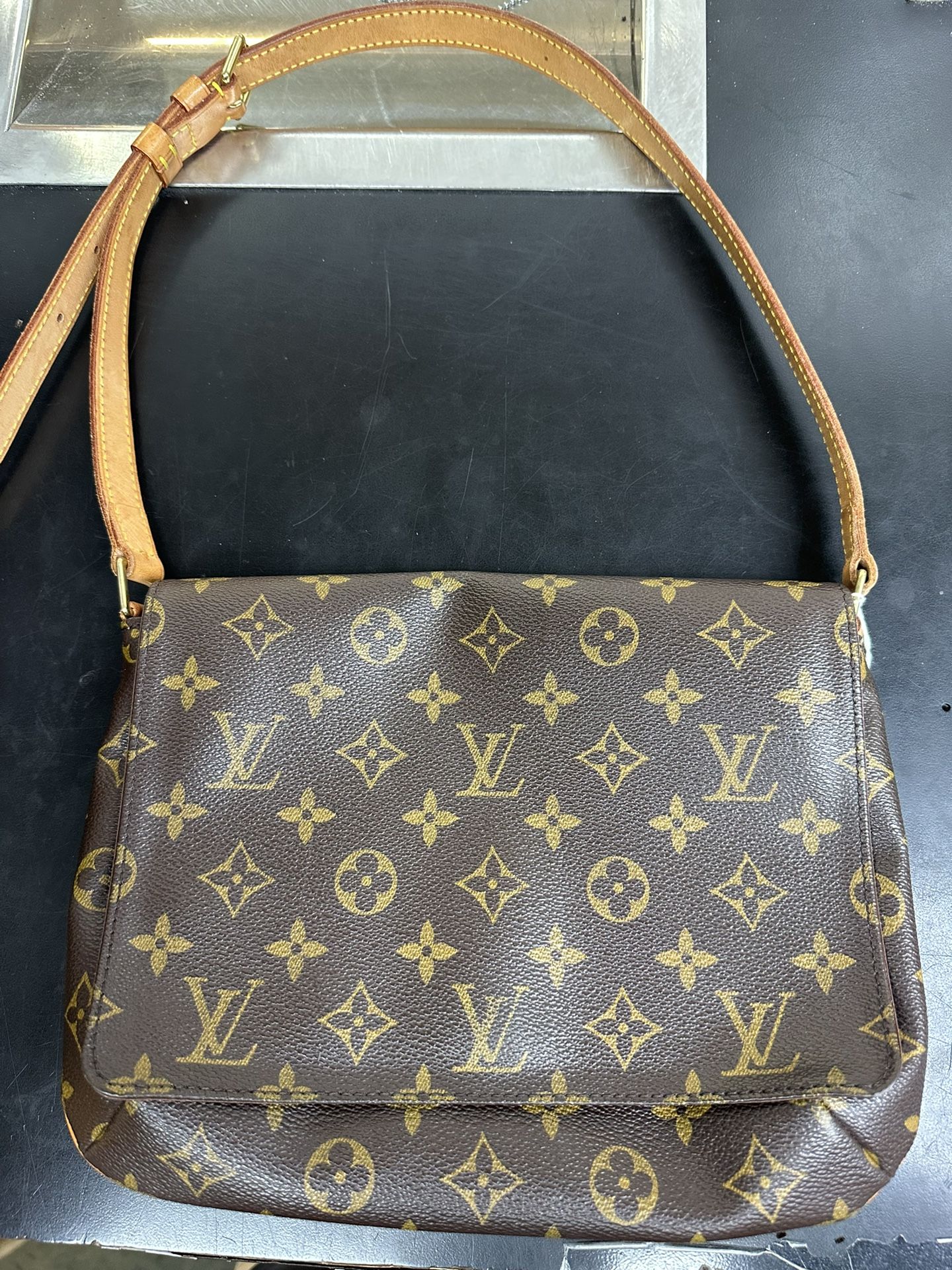 Louis Vuitton Monogram Canvas Musette Tango Handbag 