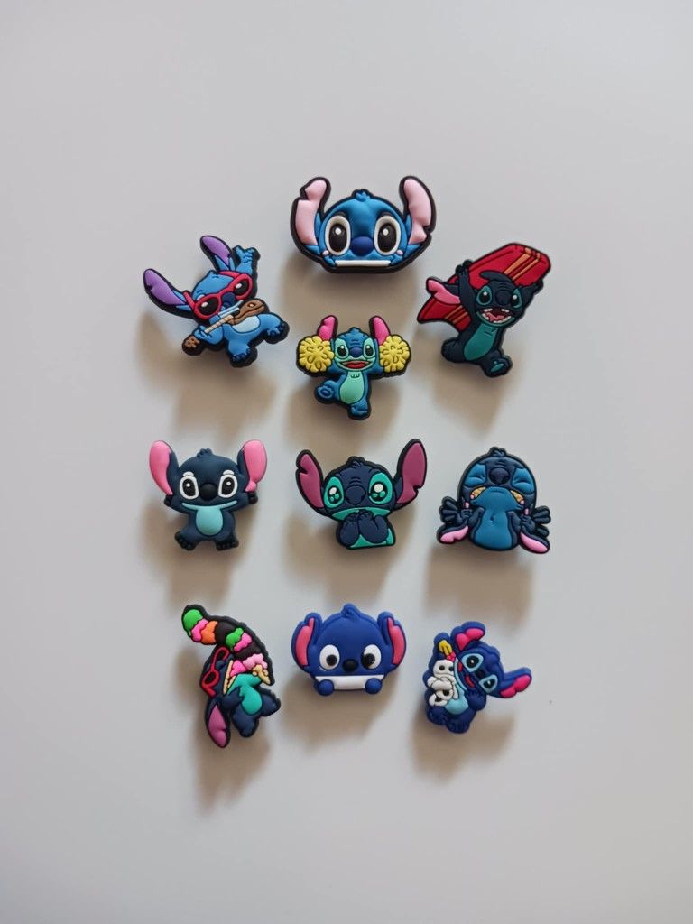 STITCH CROC CHARMS