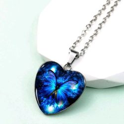 Heart Decor With Butterfly Pandant Necklace 