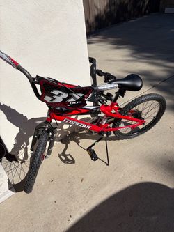 Dynacraft Wipe Out 20-inch BMX-style kids’ bicycle
