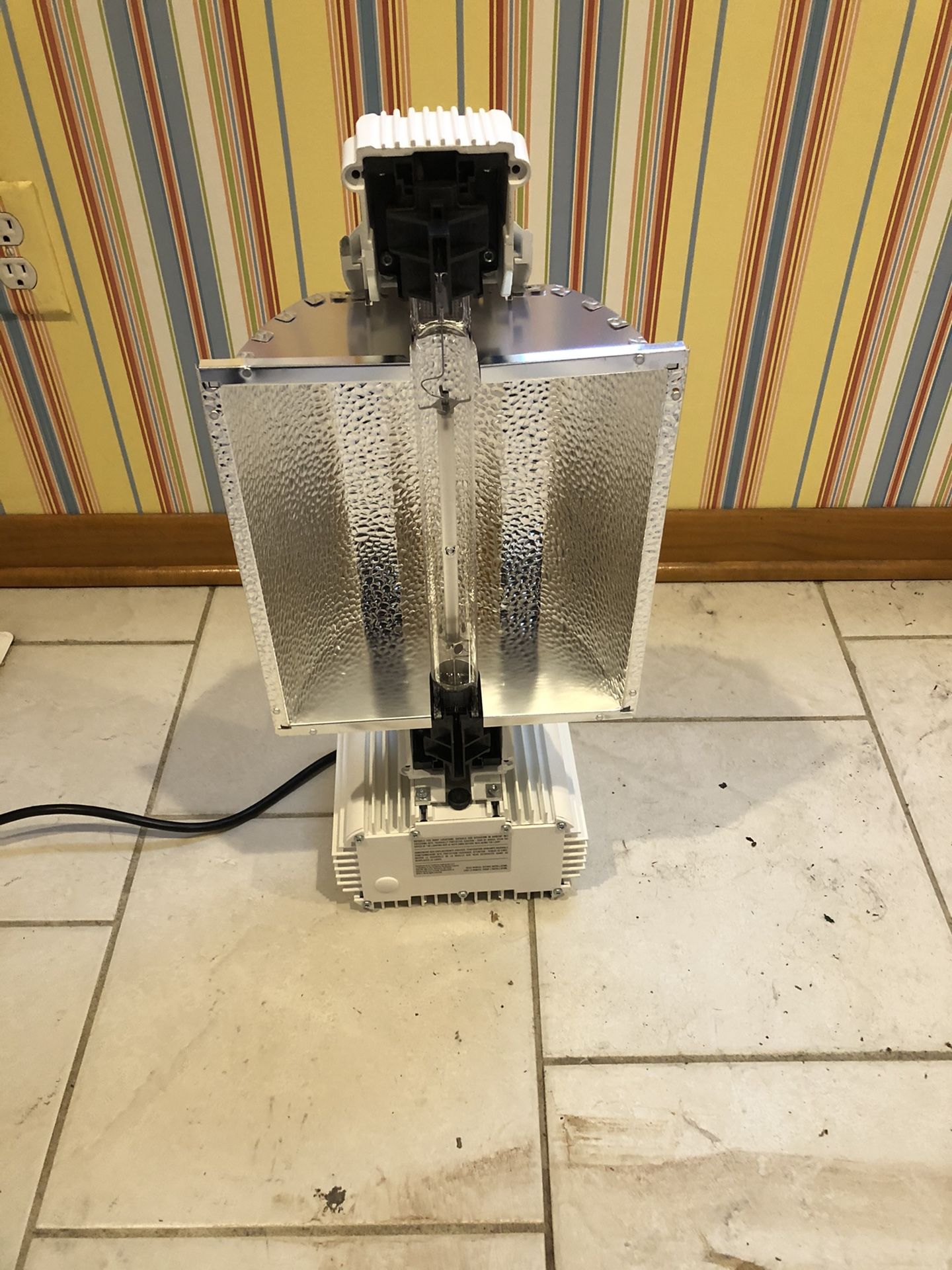 11 Gavita Pro 1000e Grow Lights