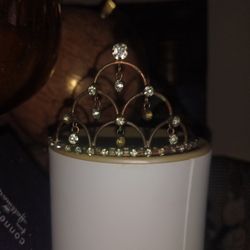 Vintage costume Jewelry Hair Piece I Think