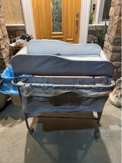 Baby changing cart