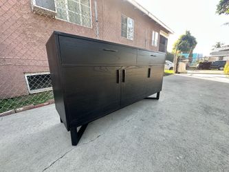 Crate and Barrel Verge Black Sideboard Credenza Entertainment Center Tv Stand Cabinet Buffet Media Console
