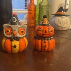 Halloween Salt/pepper Shakers