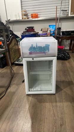Mini fridge