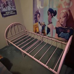 Twin bed