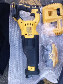 Brand New DeWalt Dcs384