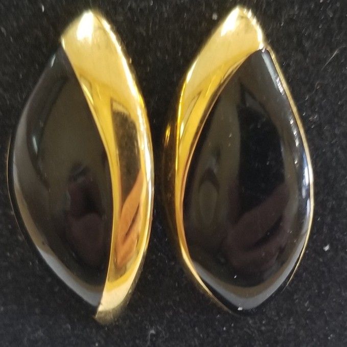 Earrings 2 Pairs. Gold Plated