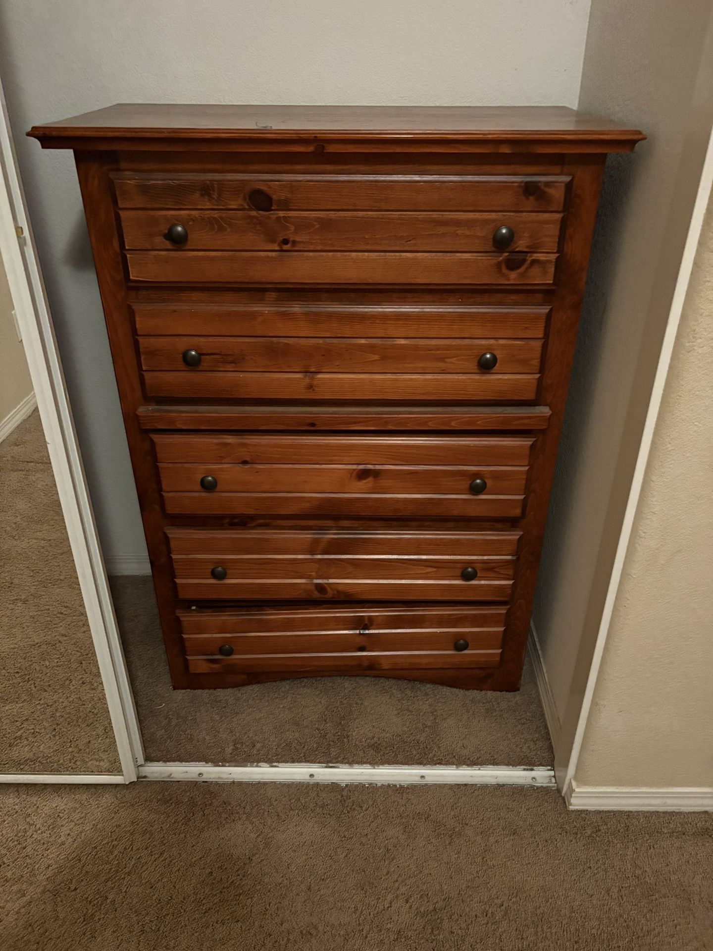 FREE! Dresser and Matching End Table