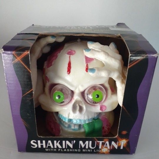 Shakin' Mutant Skull Scary Halloween,Laughing Light-up Decor
