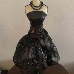 Paris Mini Mannequin 