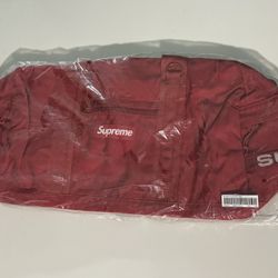 New Supreme Field Duffle Bag Red SS23