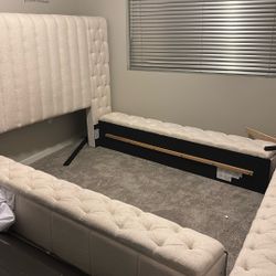 BED FRAME 