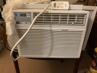 12000 BTU air conditioner with remote
