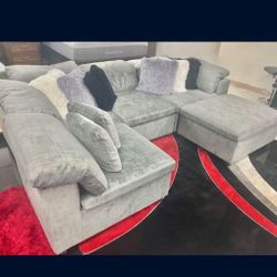 *Ad Special*---Lima Gray Fabric Floating Sectional Sofa W/Ottoman---Delivery And Easy Financing Available 👏