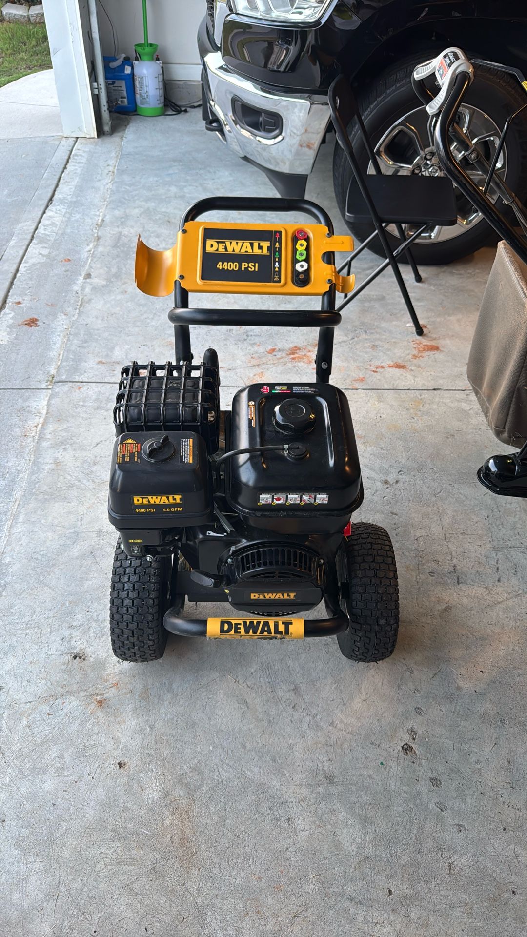 Pressure washer 4400 PSI