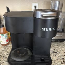 Keurig Coffee Maker – Single Serve K-Cup Brewer (No Carafe)