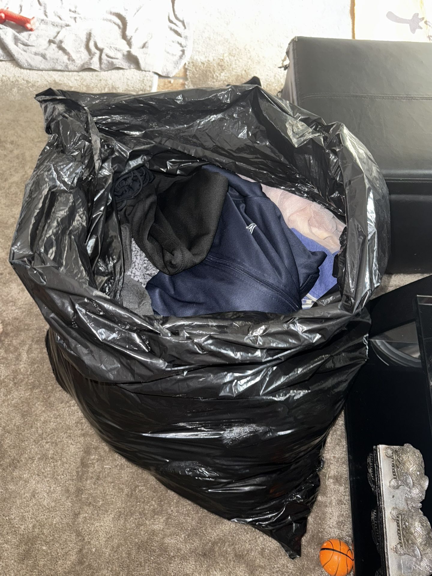 Women’s Clothes (shirts/ Dress/ Sweaters/ Leggings)