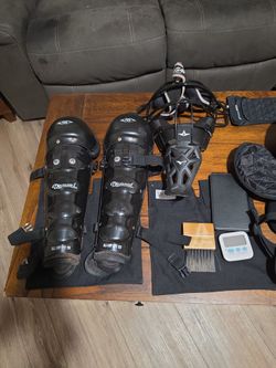 Full Umpire Set - Lightly Used
