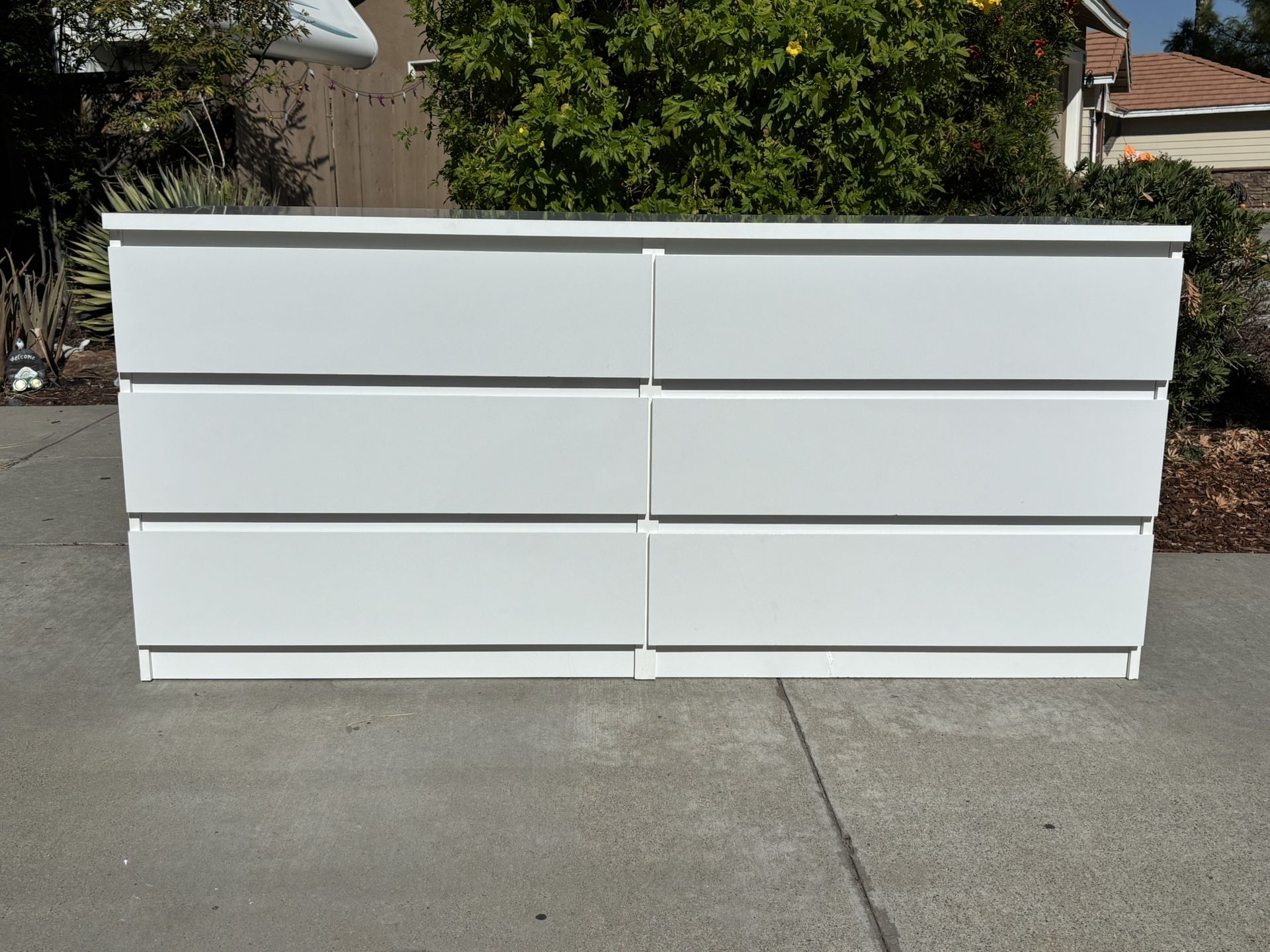 White 6 Drawer Modern Dresser Chest of Drawers Furniture Great Condition